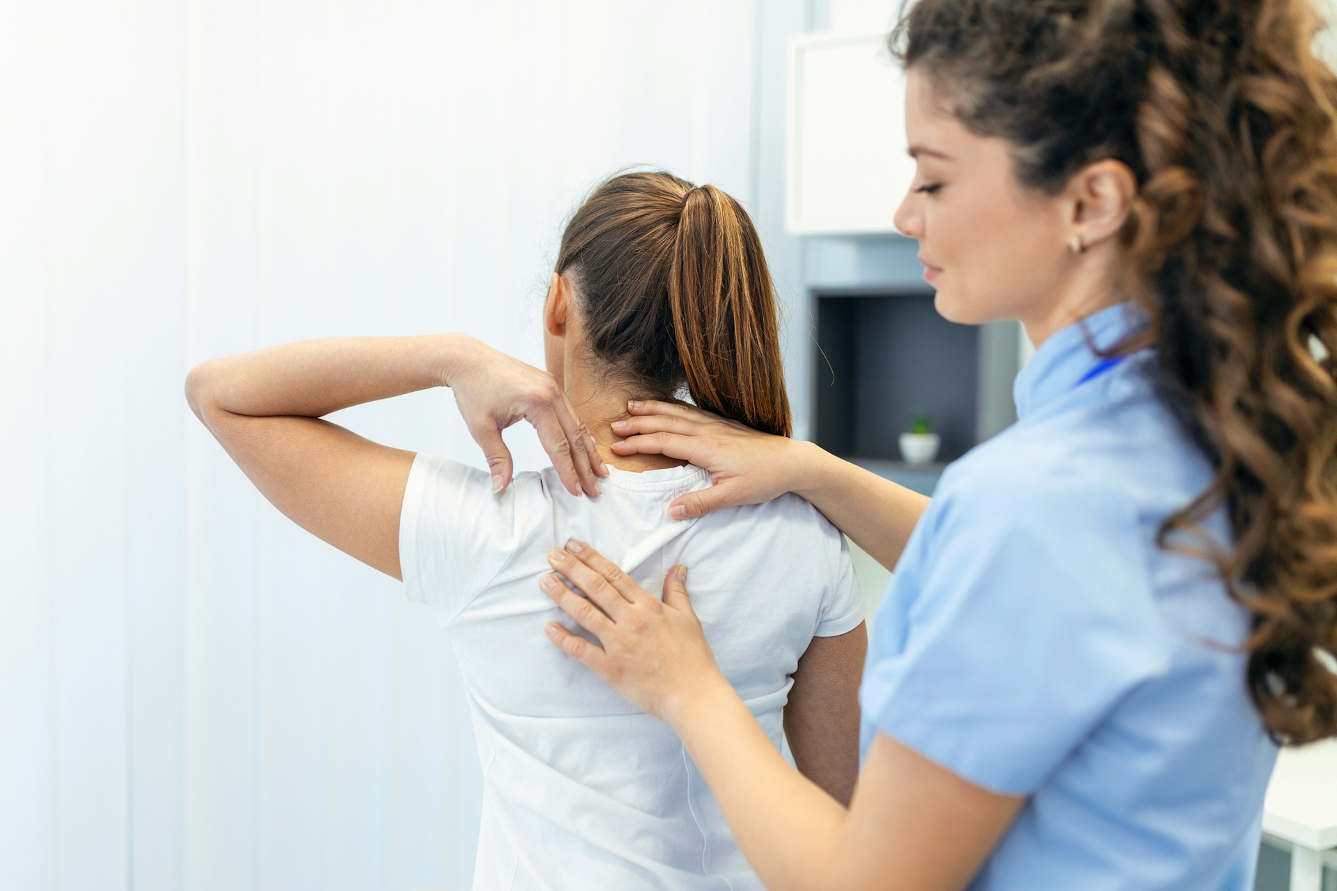 Is Your Shoulder Pain Getting Worse? Get Help in Melbourne