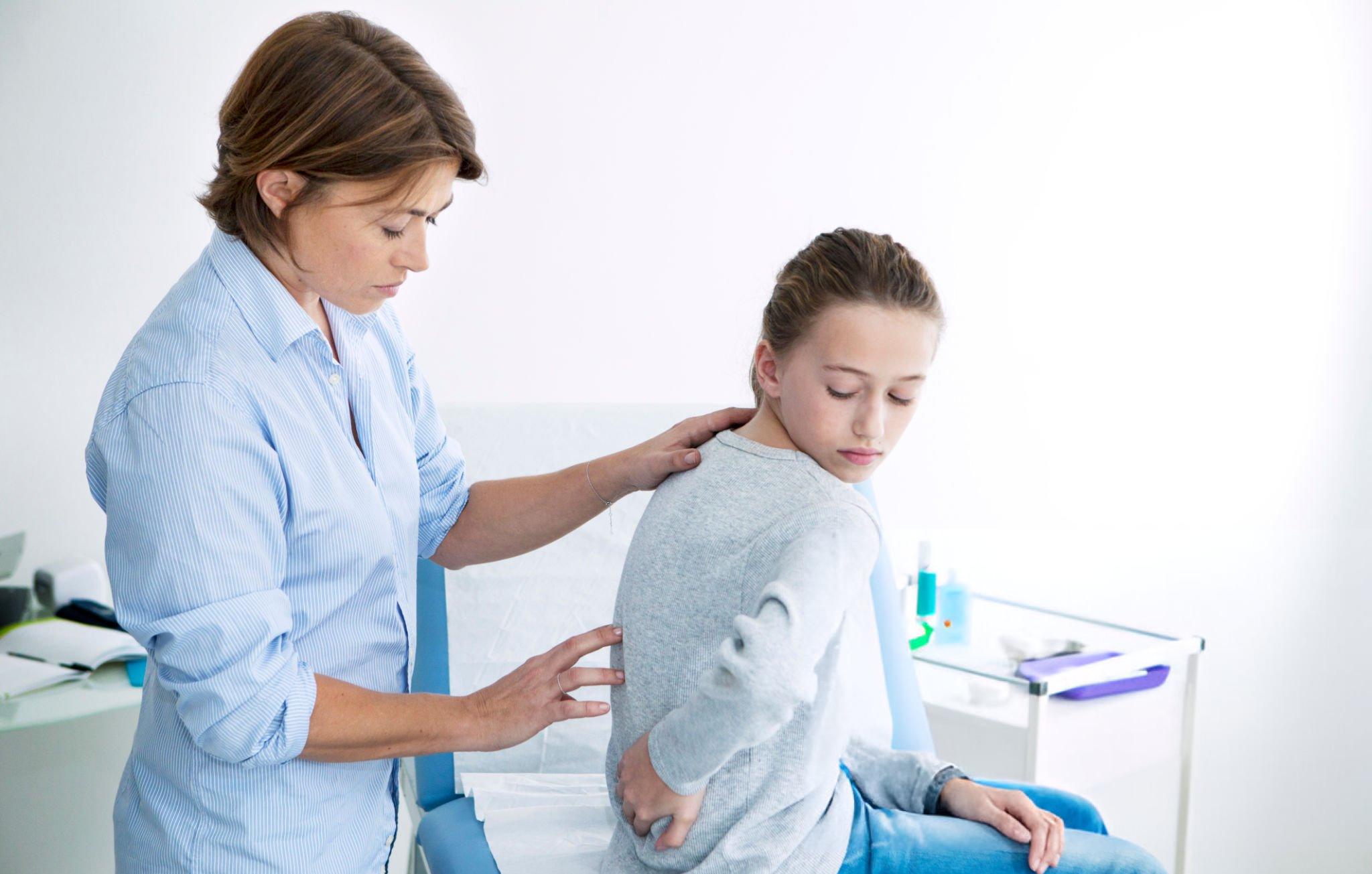 Melbourne Parents Guide to Childhood Back Pain Solutions